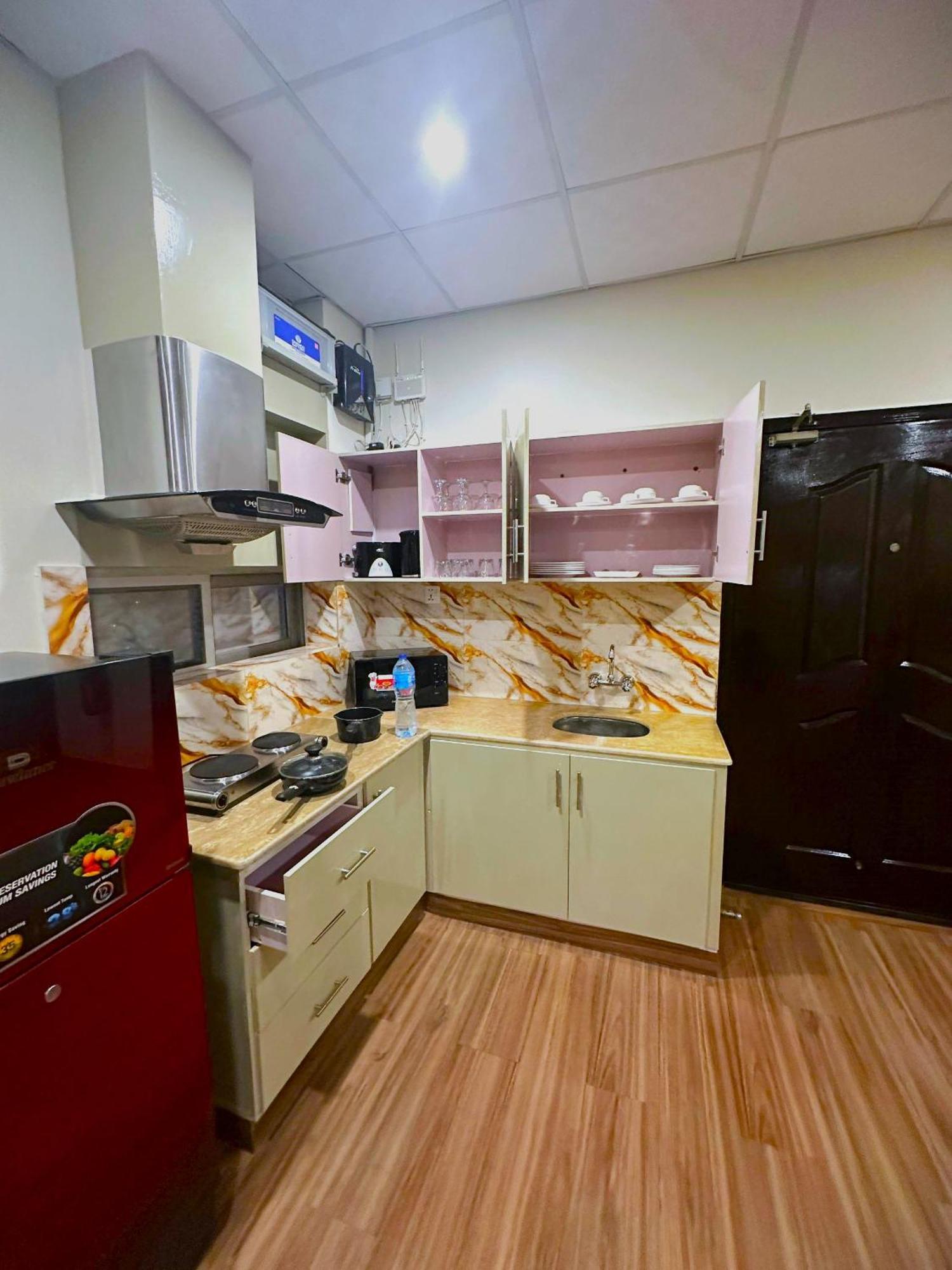 Luxury Apartment In Dha Phase 8, Near Allama Iqbal International Airport Lahore Exterior foto